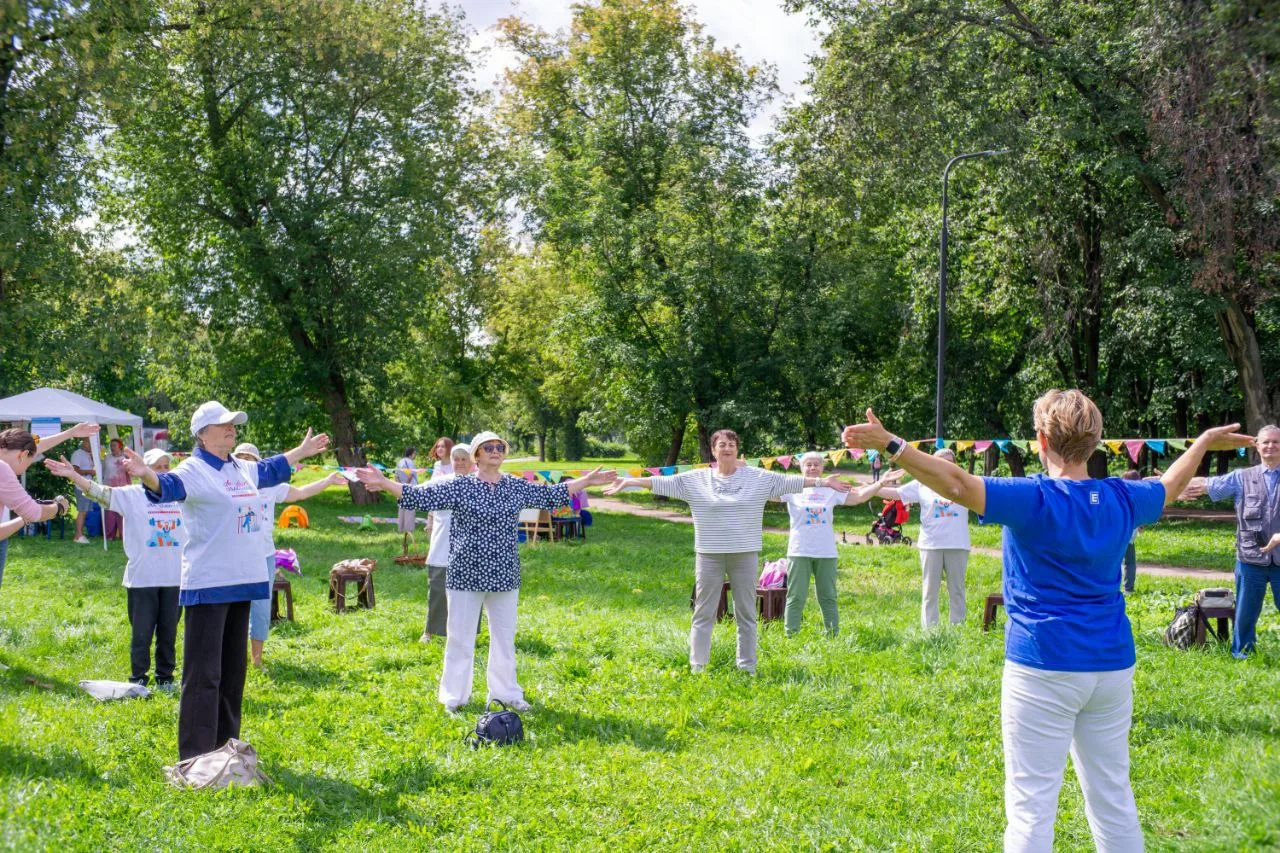 Более 300 жителей приняли участие в Большом семейном фестивале оздоровительных практик в Люберцах