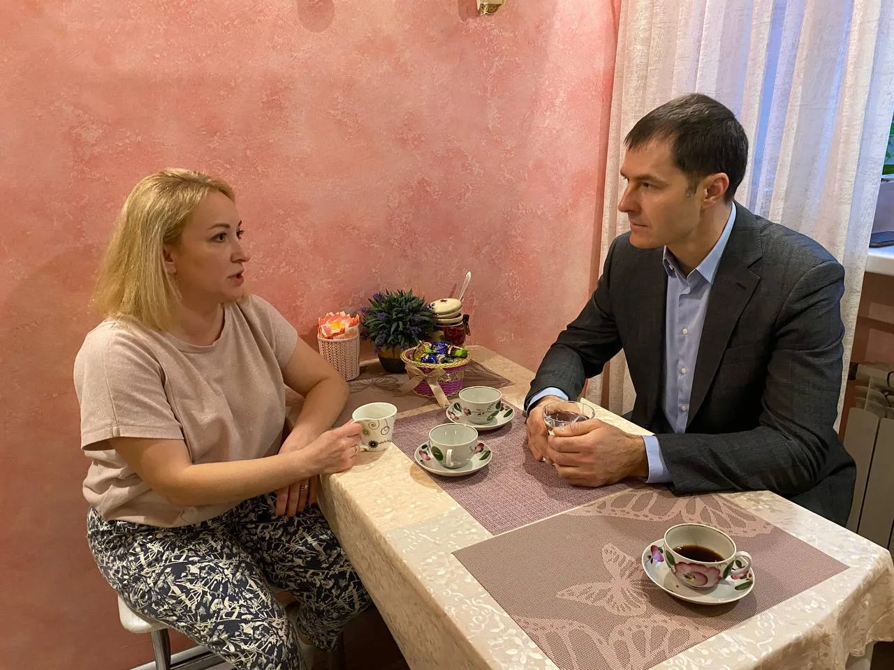 Владимир Волков встретился с сестрой жителя Люберец, погибшего в ходе проведения СВО