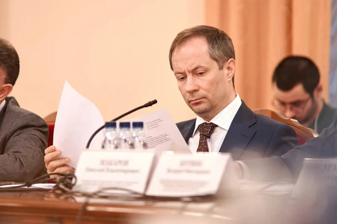 В Госдуме предложили лишать приобретенного гражданства РФ еще за 9 статей УК РФ