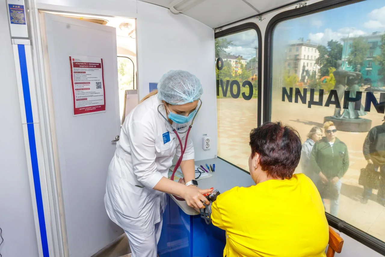 Жители Люберец смогут привиться и проверить здоровье 31 августа у входа в Наташинский парк