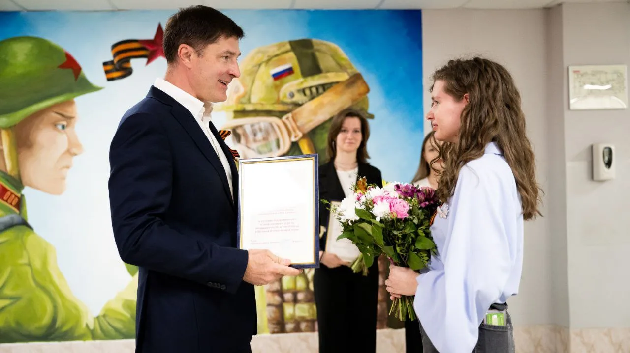 В Люберецком техникуме им. Ю.А. Гагарина открыли мурал, посвященный 80-летию Великой Победы