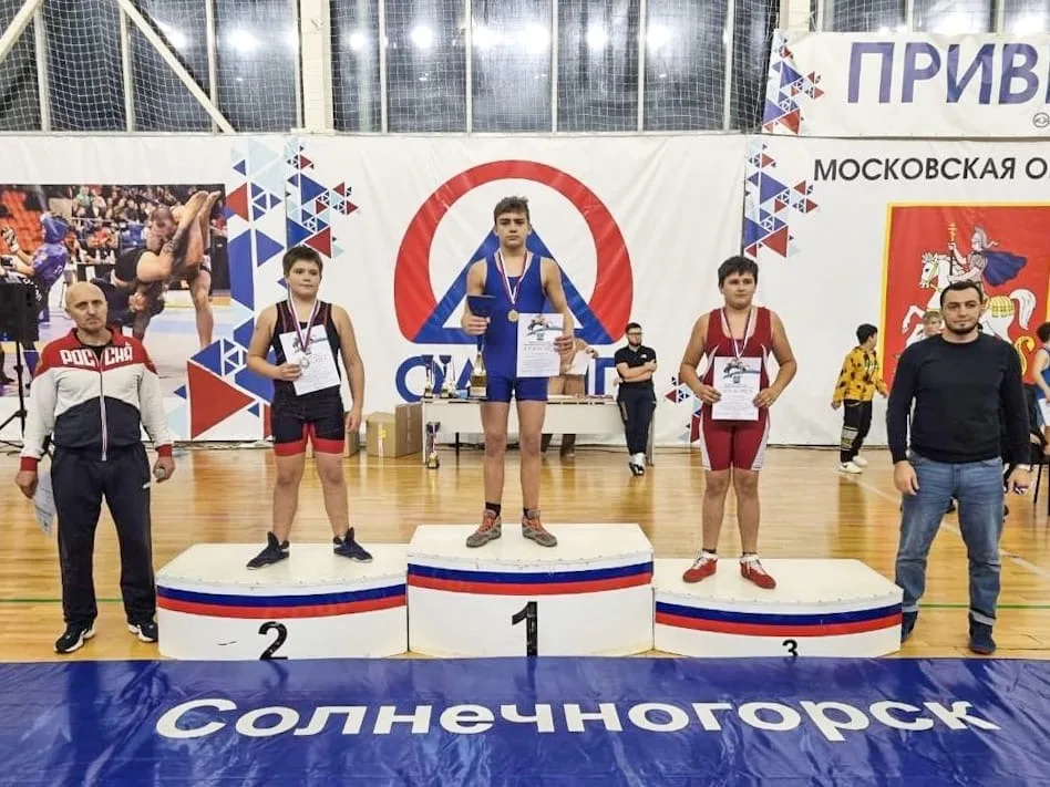 Спортсмены Люберец завоевали 9 медалей на турнире по борьбе среди юношей