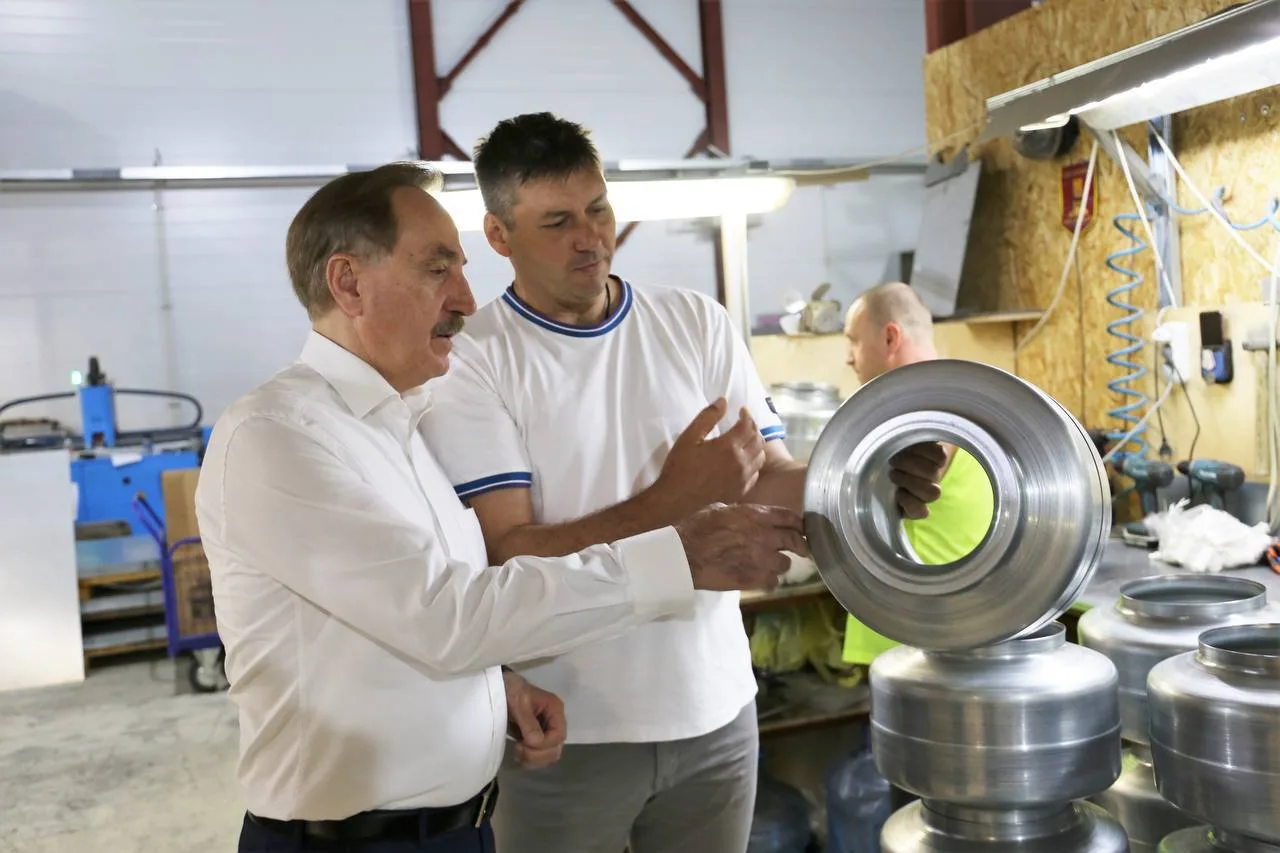 Владимир Ружицкий ознакомился с производством вентиляционного оборудования в Люберцах