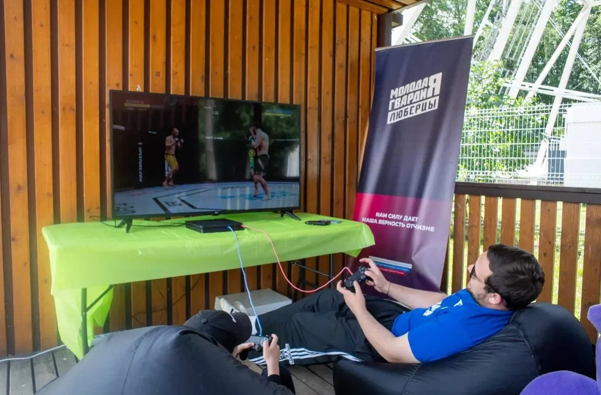 Соревнования по киберспорту прошли в Наташинском парке Люберец
