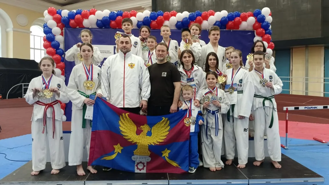 Более 40 медалей завоевали тхэквондисты Люберец на соревнованиях «Кубка Петра Великого»