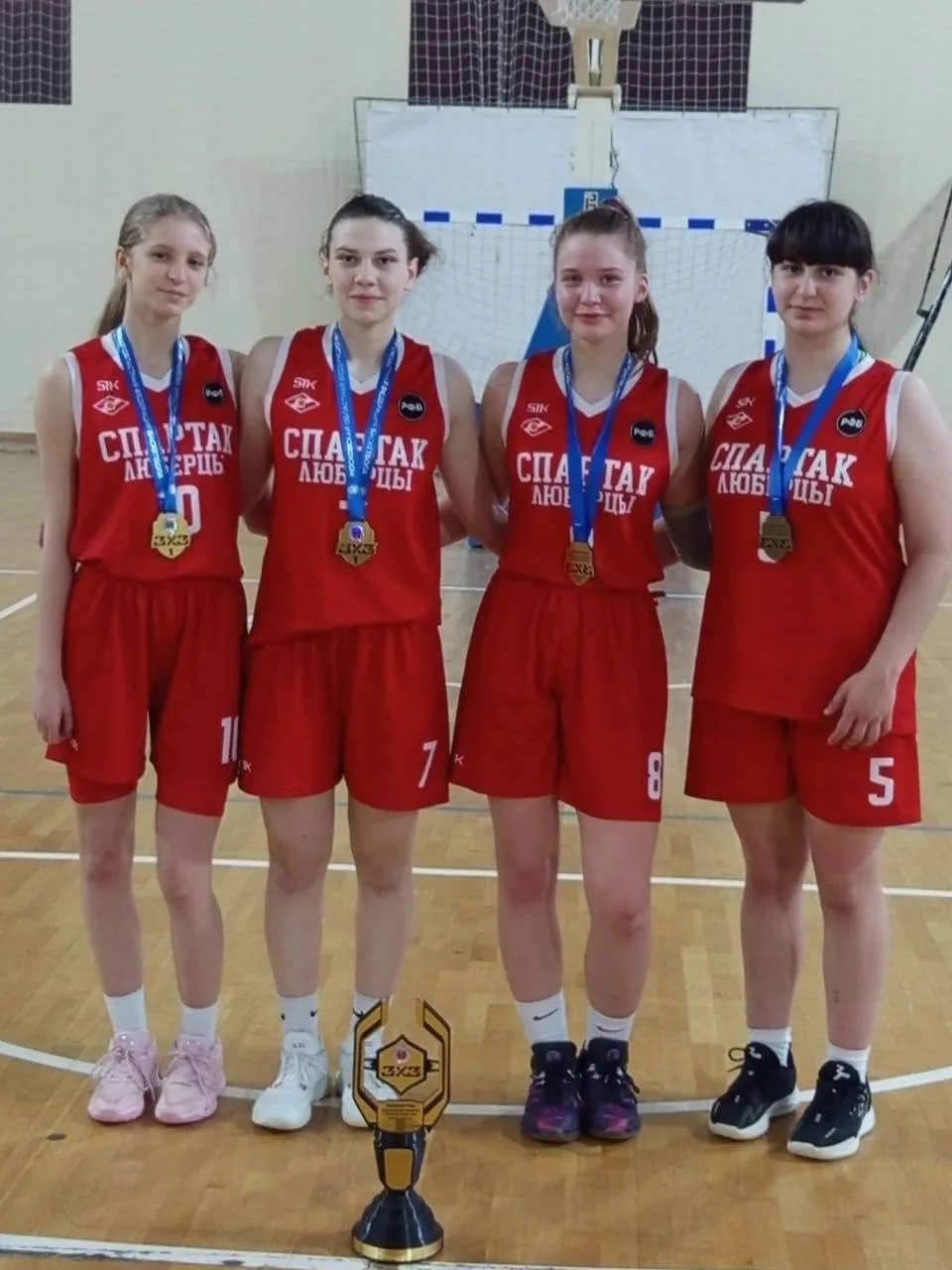 Спортсменки Люберец выиграли золото в баскетболе 3х3 среди юниорок