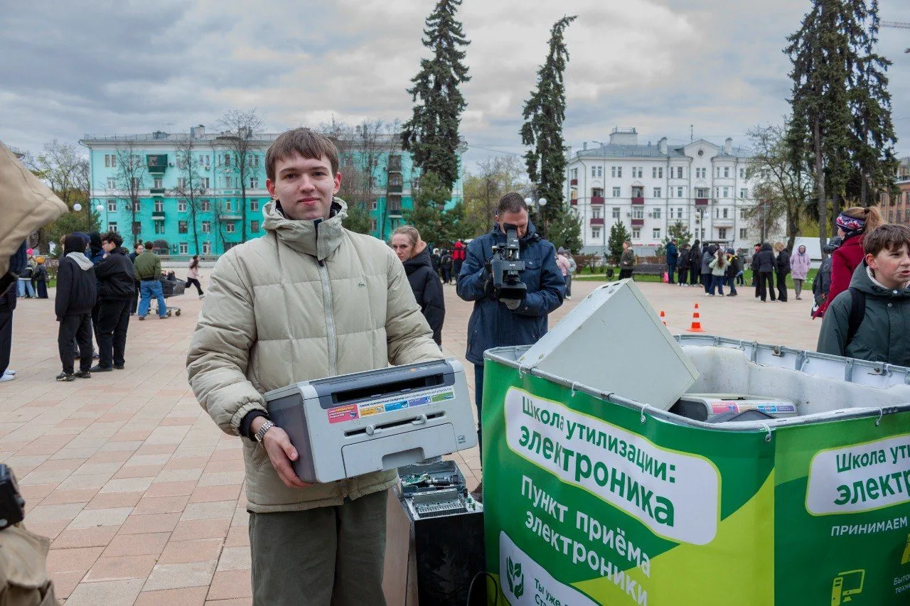 Около четырех тонн макулатуры и электроники собрали в Люберцах во время экоакции