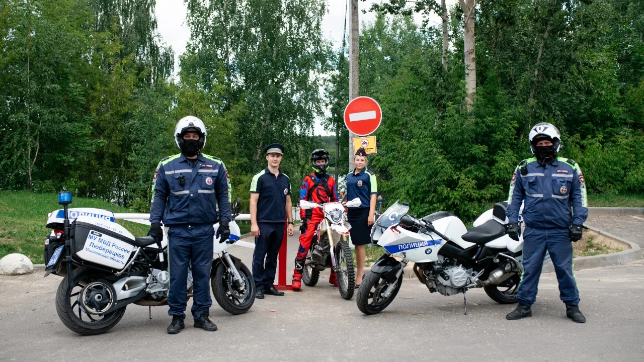 Инспекторы ГАИ Люберец призывают родителей не допускать детей к управлению скутером