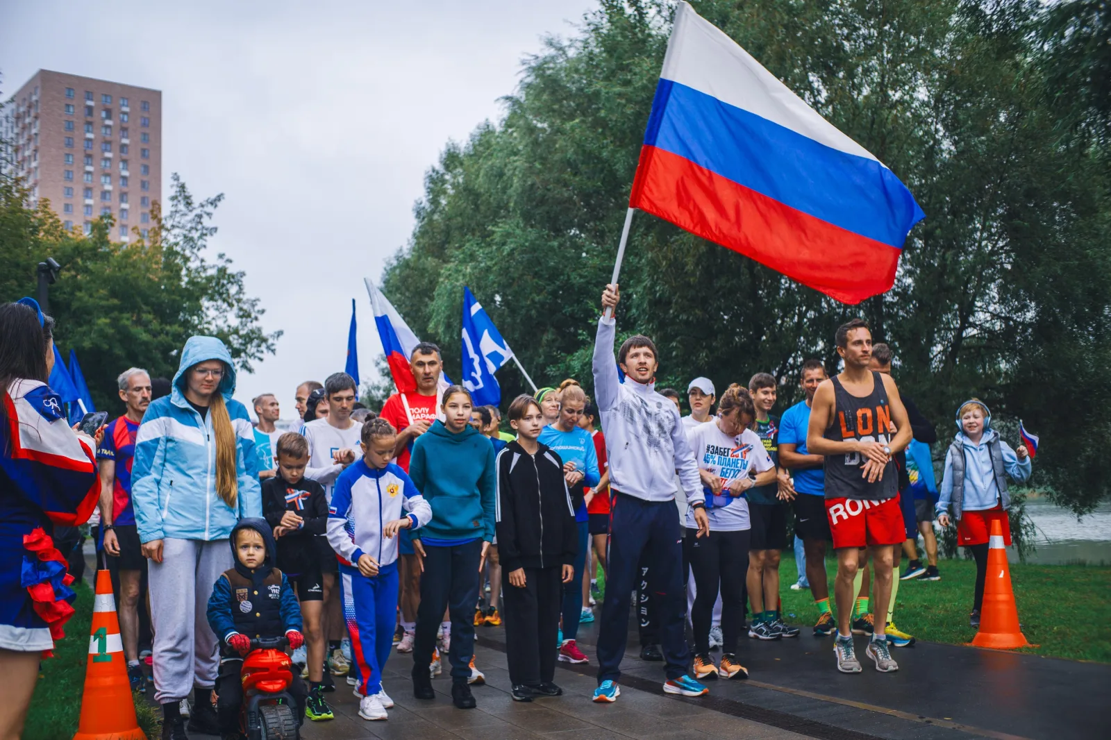 Семья, спорт и Россия: в Люберцах прошёл патриотический забег