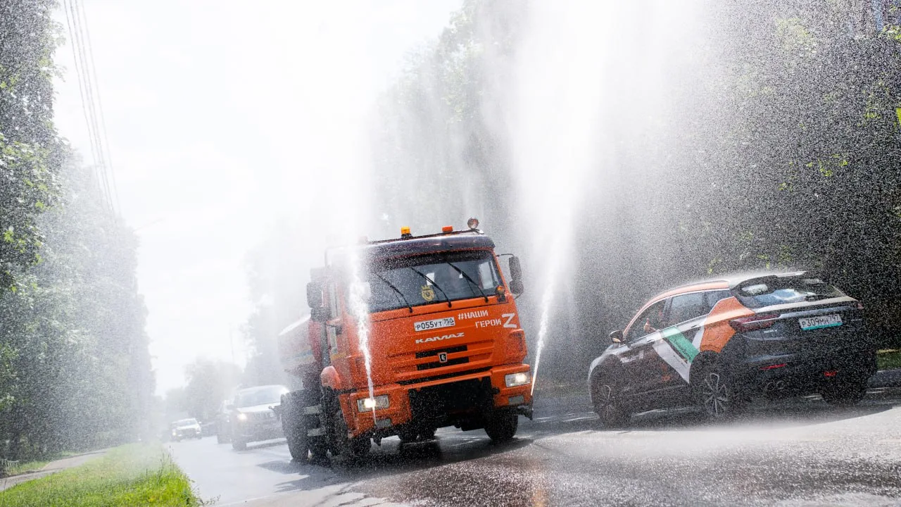 Более ста единиц спецтехники ежедневно задействуют в Люберцах для уборки дорог