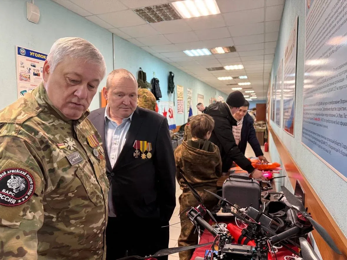 Ветераны СВО Люберец делились опытом с молодёжью на Дне открытых дверей, посвящённом 99-летию ДОСААФ