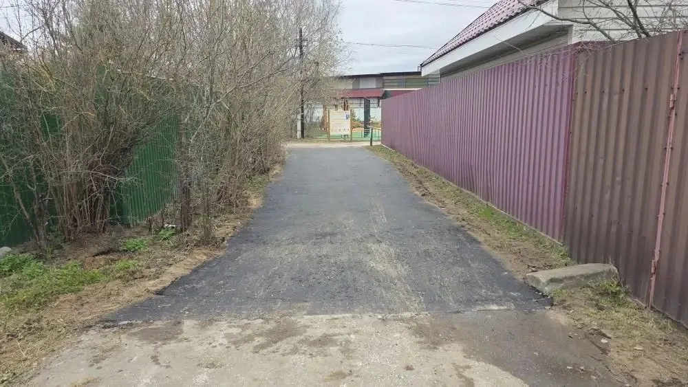 Сквозной проезд открыли на одной из улиц в деревне Токарево