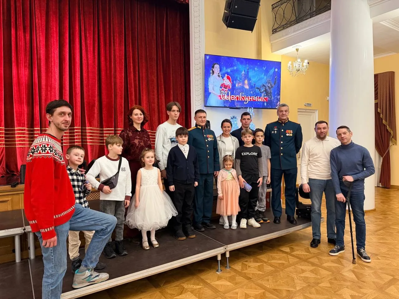 Ветераны СВО Люберец и их семьи посетили новогоднюю сказку «Щелкунчик»