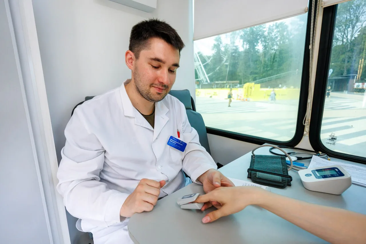 30 жителей Люберец проверили здоровье в мобильном медпункте