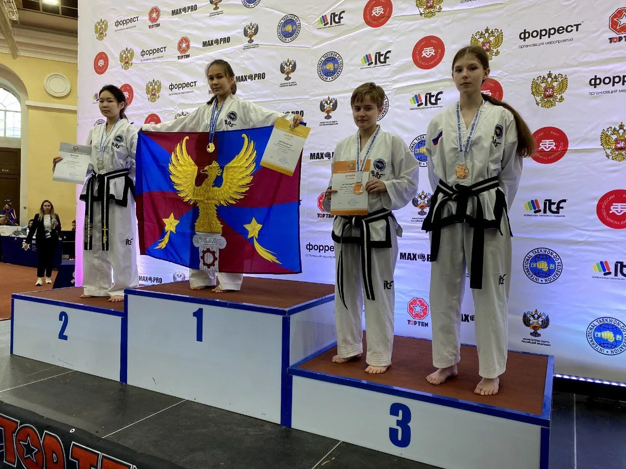 Восемь спортсменов Люберец заняли призовые места на Чемпионате России по тхэквондо