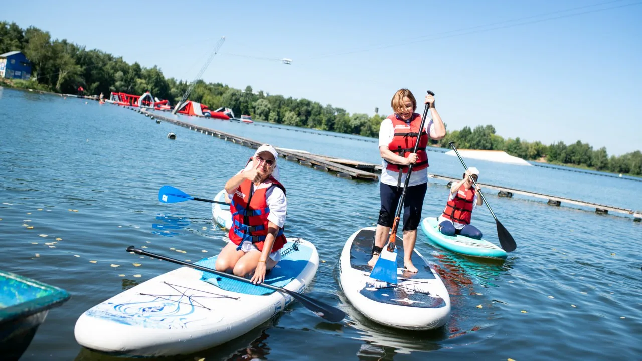 Участников «Активного долголетия» Люберец приглашают на сапбордах на карьер