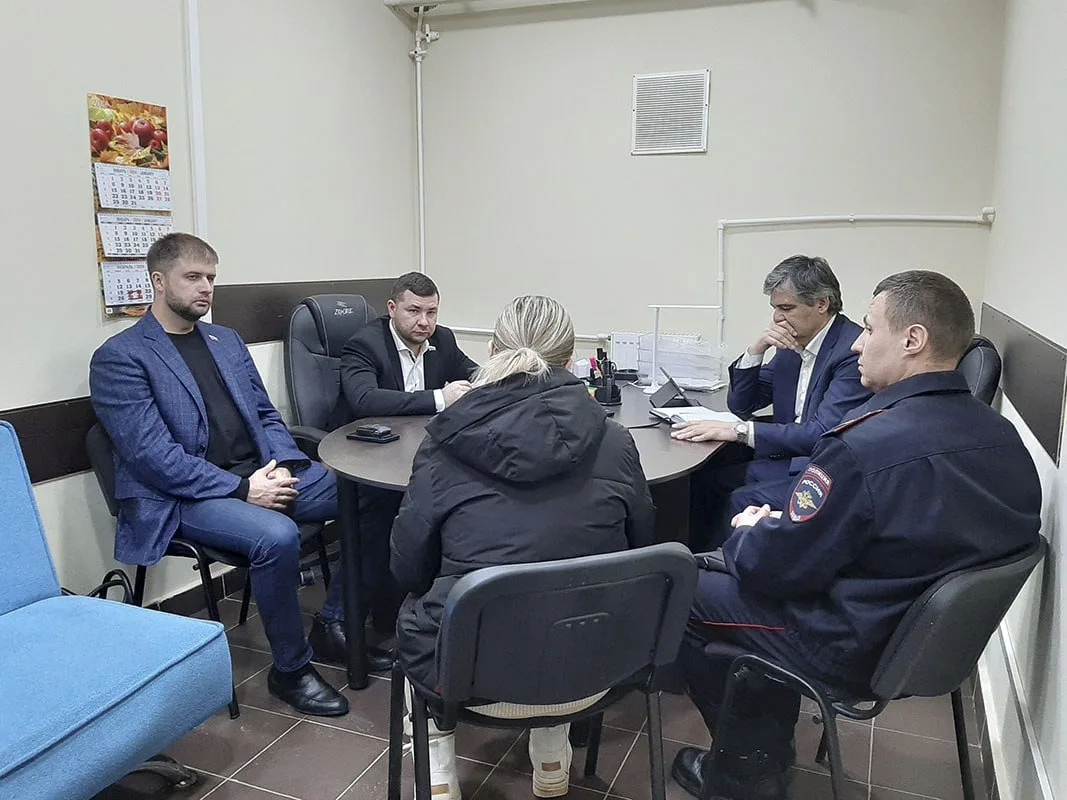 Партийцы и сторонники «Единой России» обсудили вопросы ЖКХ с жителями Люберец