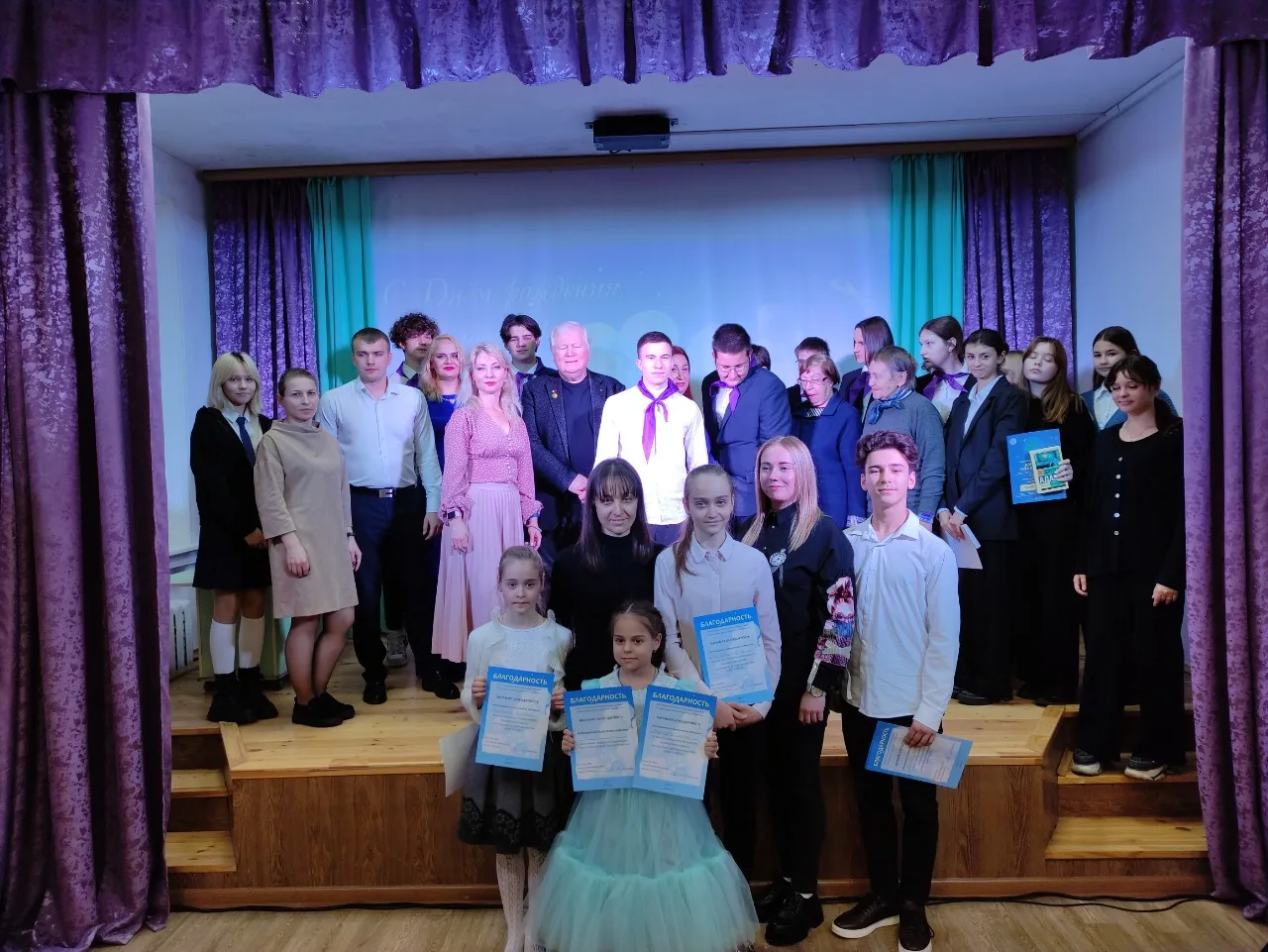 В Люберцах поздравили коллектив детской библиотеки с 85-летием