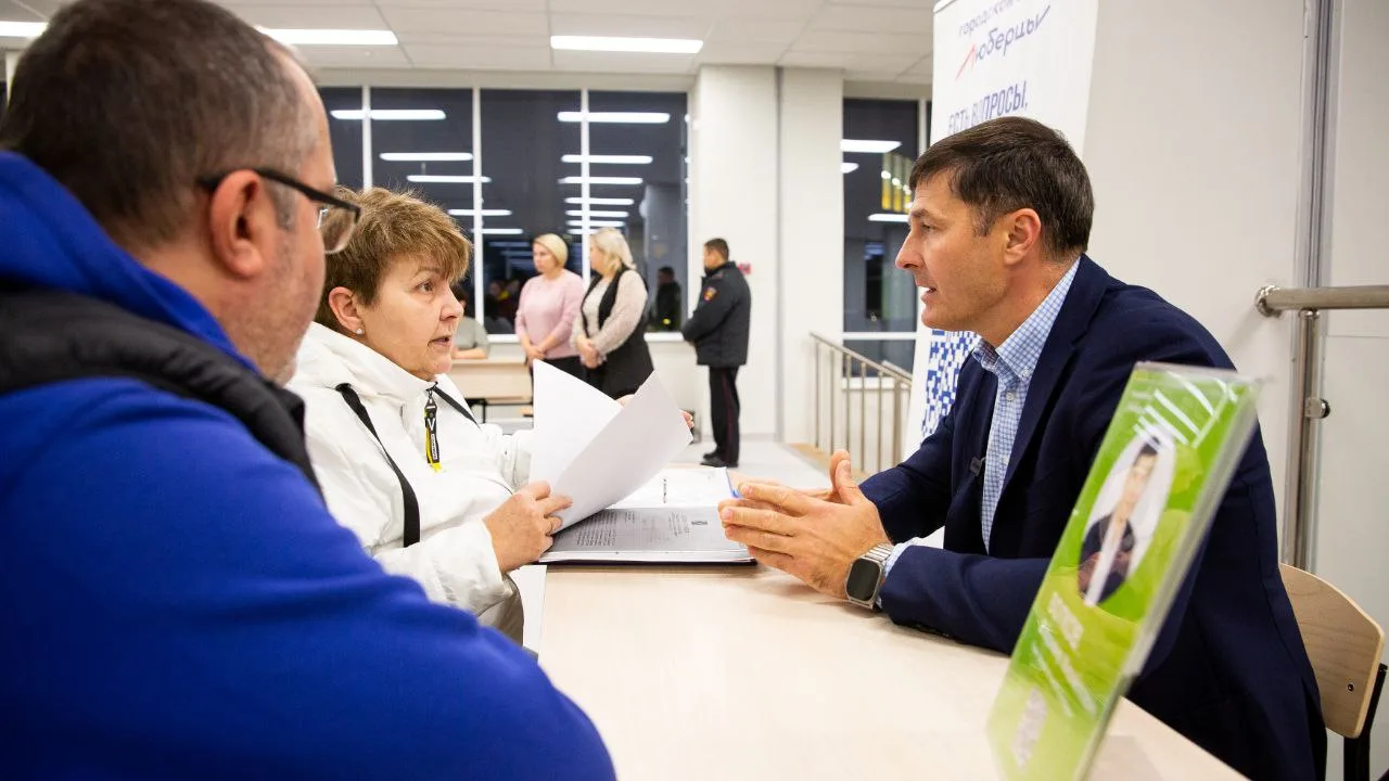 Владимир Волков ответил на вопросы жителей Люберец на встрече в формате выездной администрации