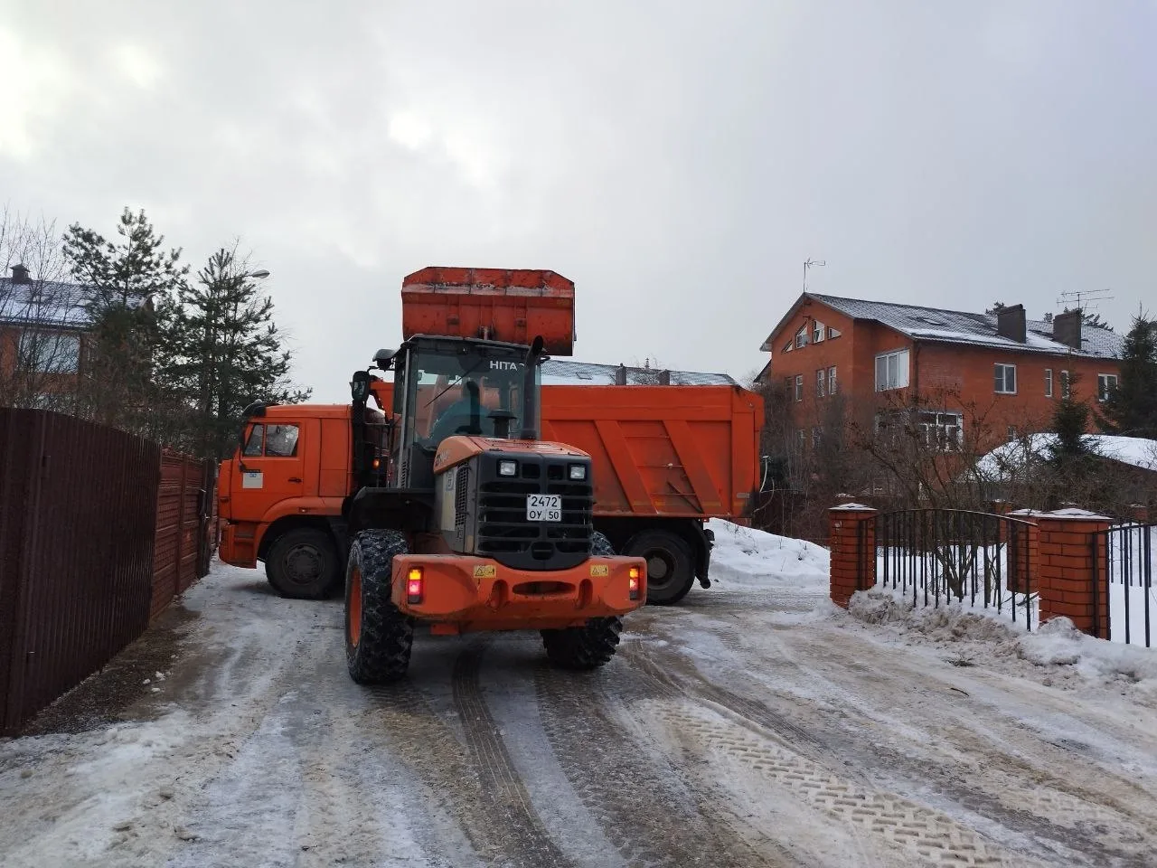 В Люберцах за зимний период с дорог вывезли более 33,5 тысяч кубометров снега