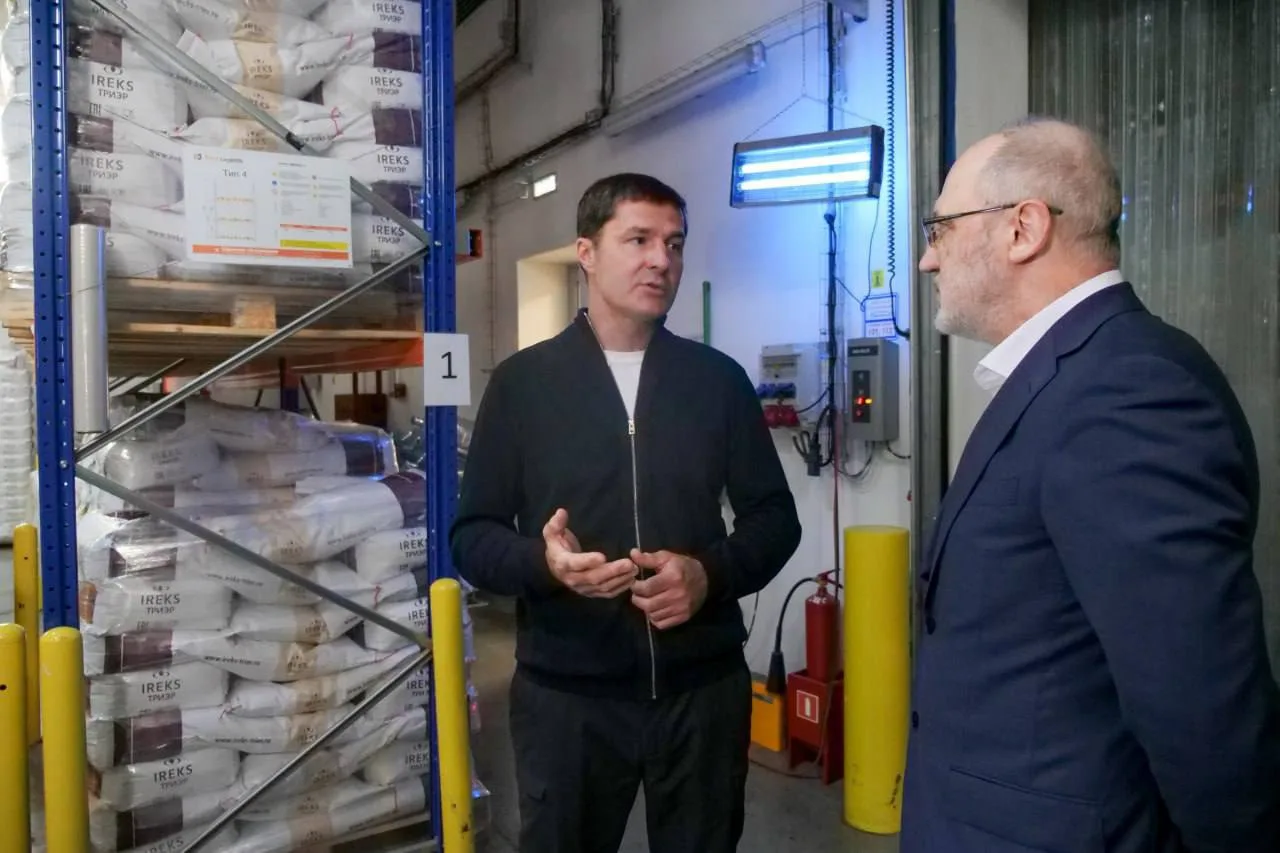 Владимир Волков ознакомился в Люберцах с производством ингредиентов для хлебопекарни