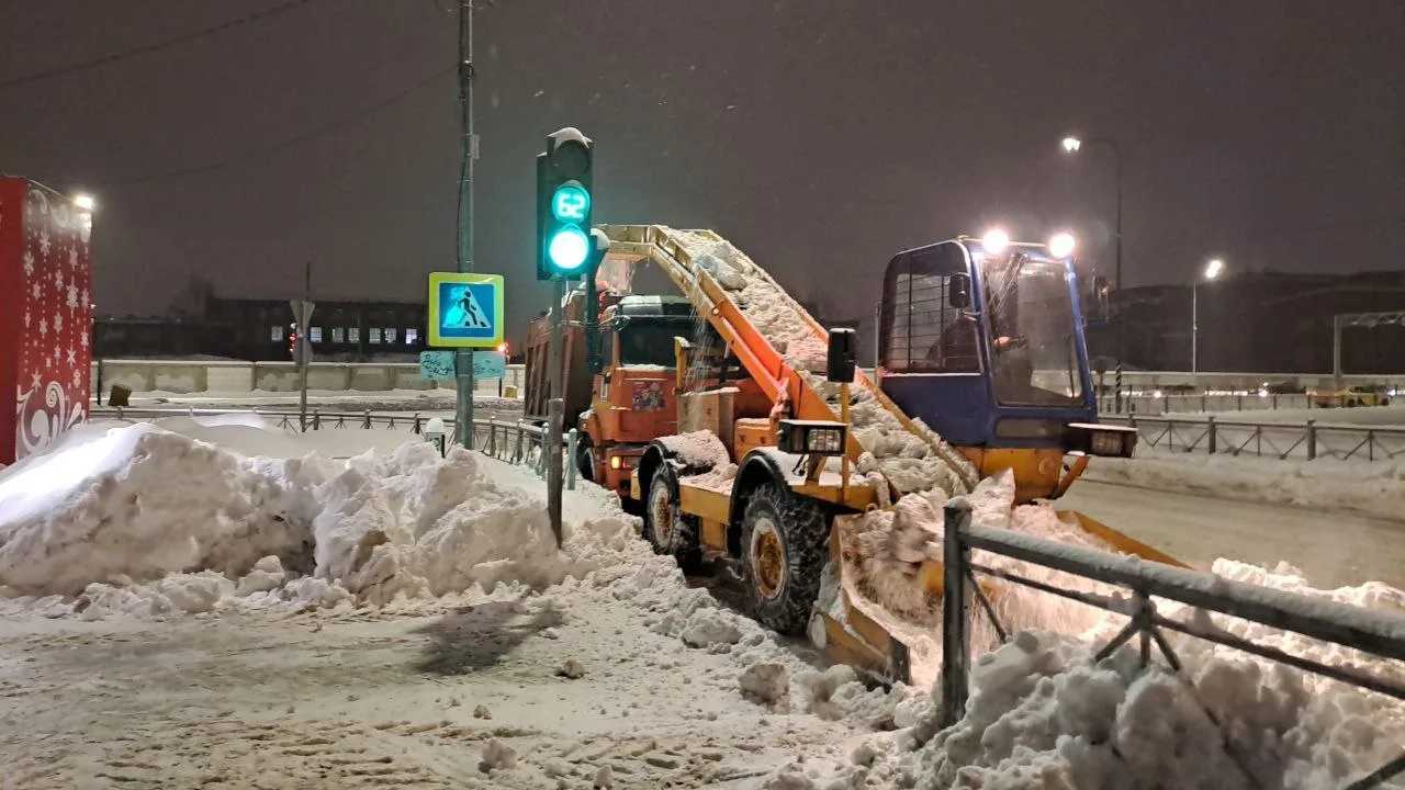 Более 100 тысяч кубометров снега собрали и вывезли с дорог в Люберцах с начала года