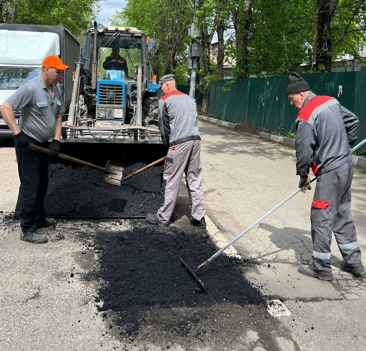 Почти 13 тысяч ям устранили дорожники Люберец с начала года