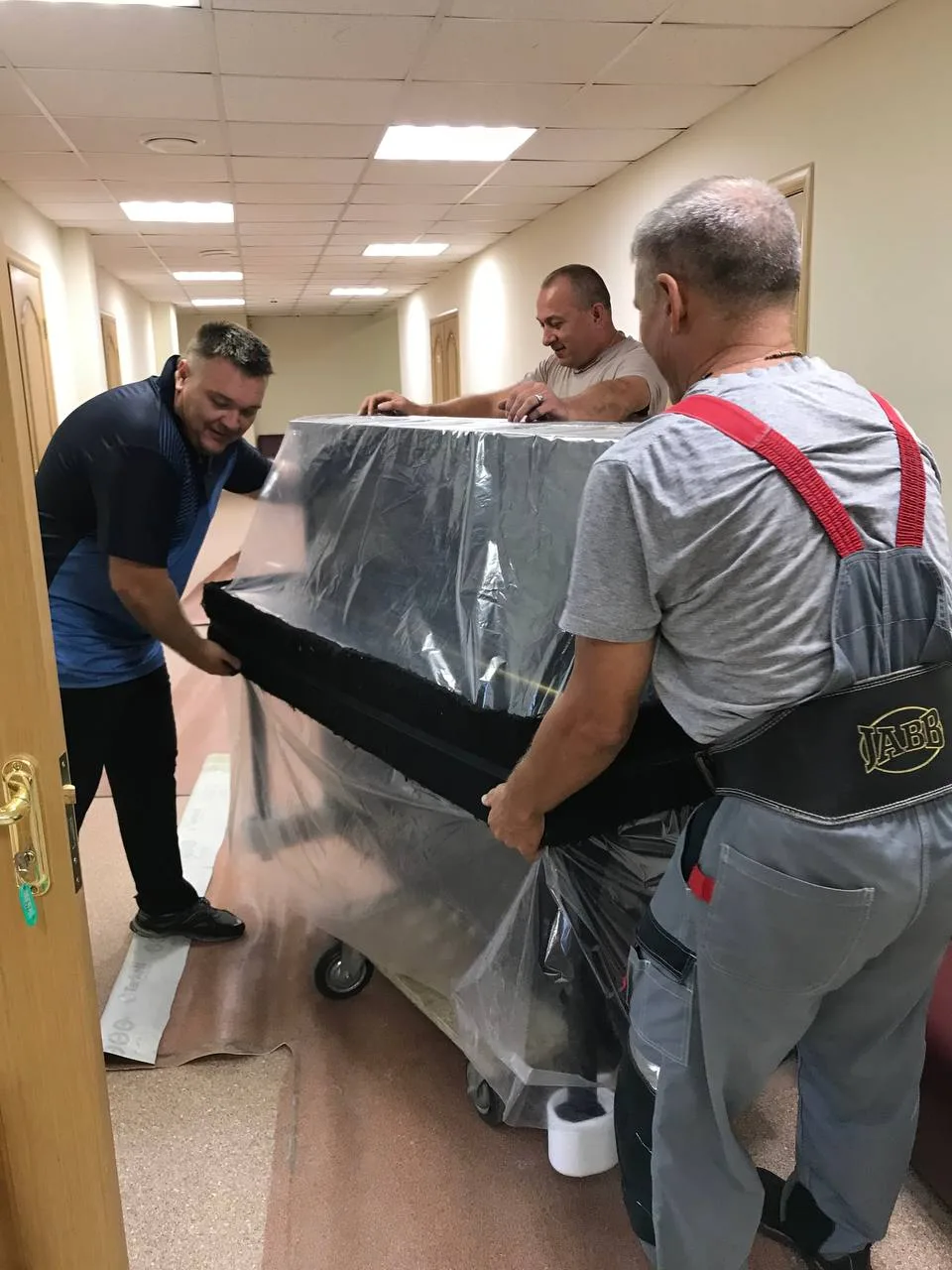 Новые музыкальные инструменты поступили в Детскую школу искусств города Дзержинский Люберец