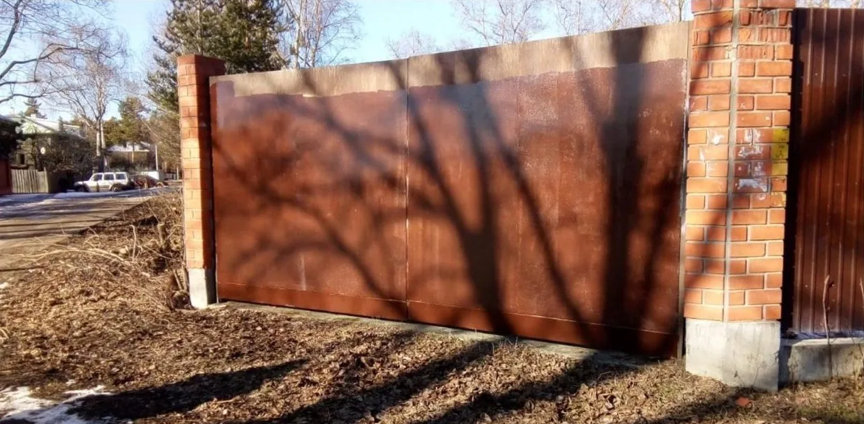 Жителям Люберец напомнили о поддержании в чистоте и порядке ограждений земельных участков