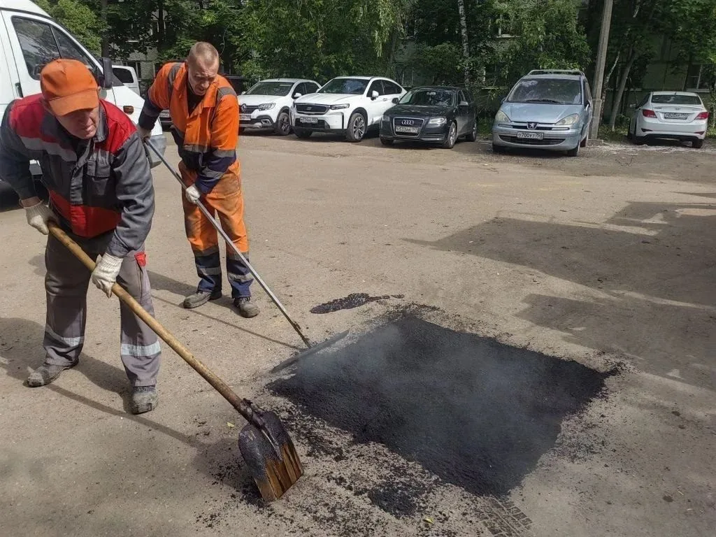 Почти 4000 ям ликвидировали на дорогах Люберец с 1 марта