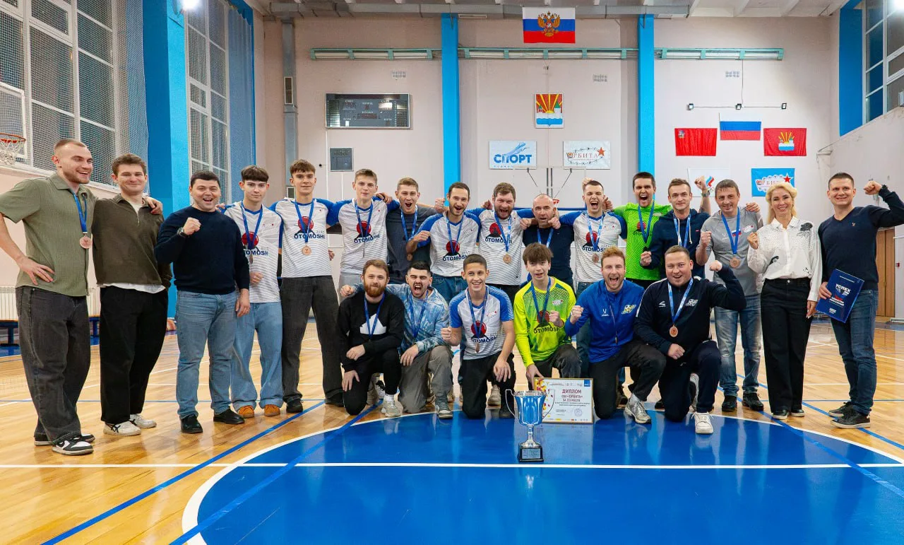 Спортсменам Дзержинского вручили бронзовые медали чемпионата городского округа Люберцы по футболу