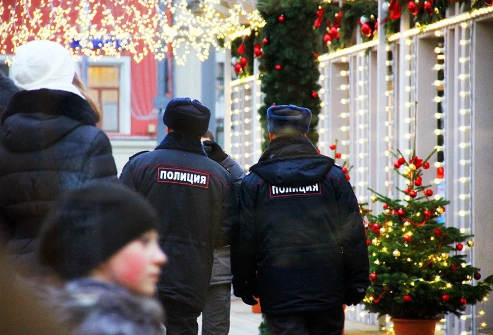 Полиция Люберец призвала жителей соблюдать закон во время массовых мероприятий