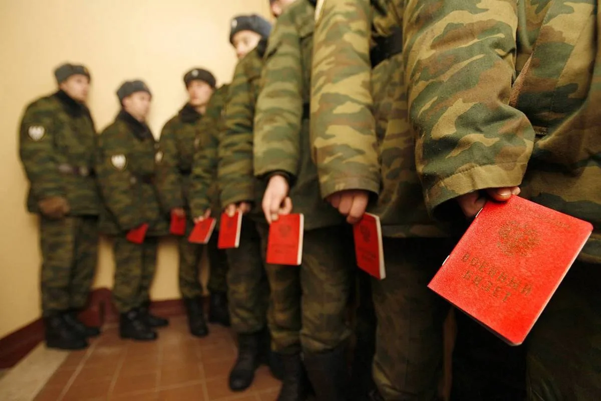 В Люберцах устанавливают граждан, уклоняющихся от призыва на военную службу