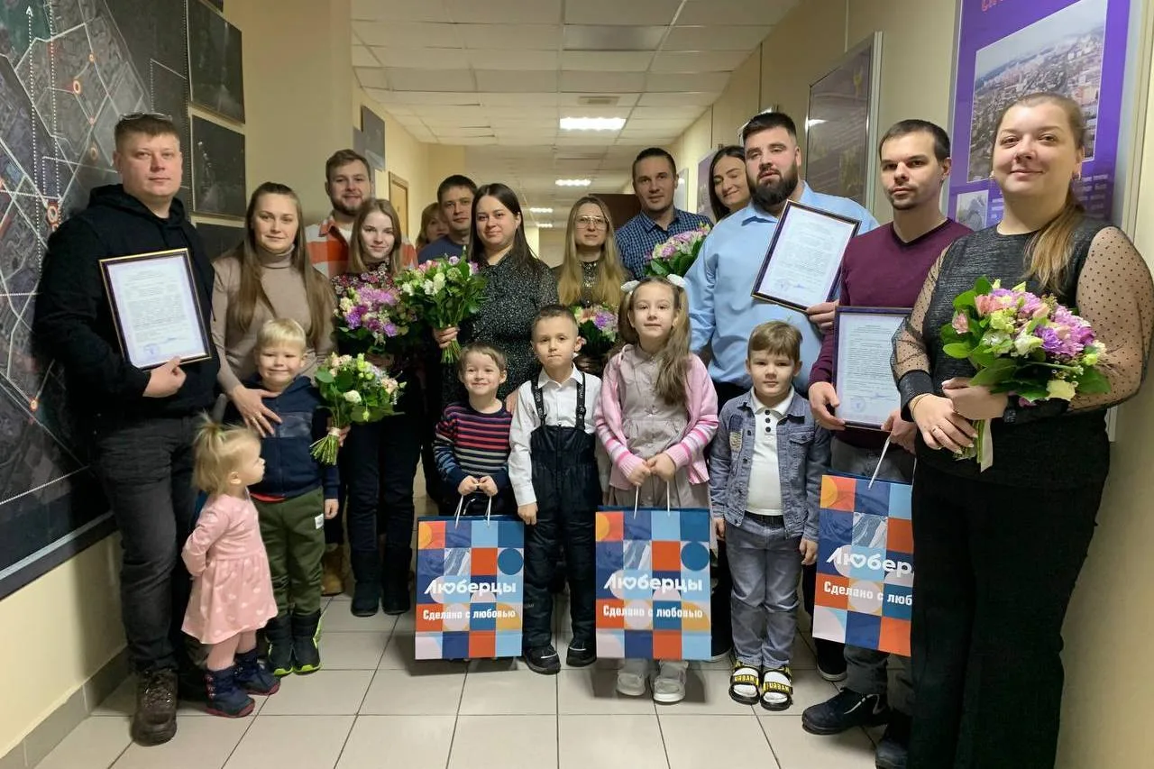 В Люберцах 6 молодых семей получили сертификаты на социальные выплаты для покупки жилья