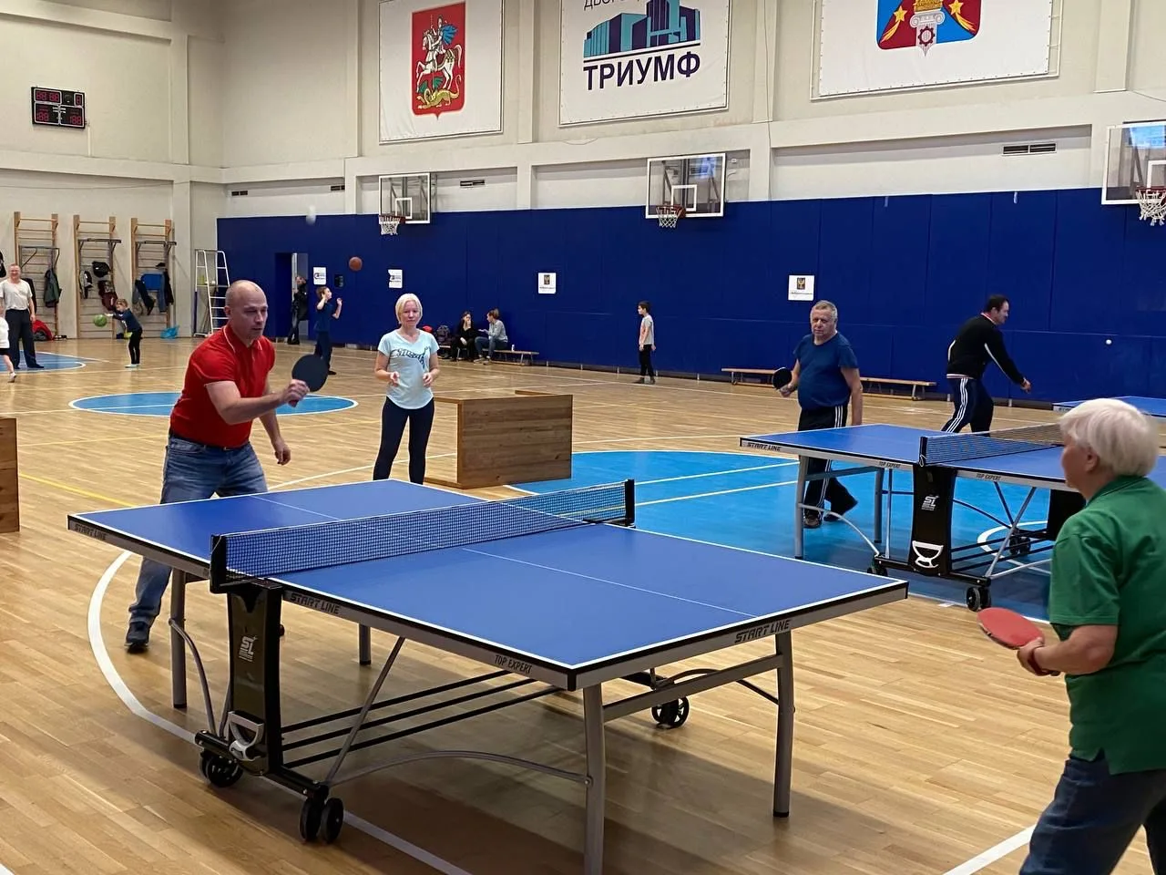 Партийцы Люберец провели тренировку для пожилых любителей спорта