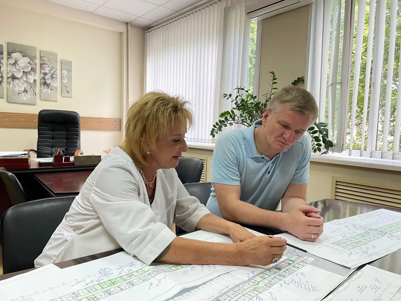 Дмитрий Дениско обсудил с главным врачом МОЦОМД предстоящий ремонт детской больницы