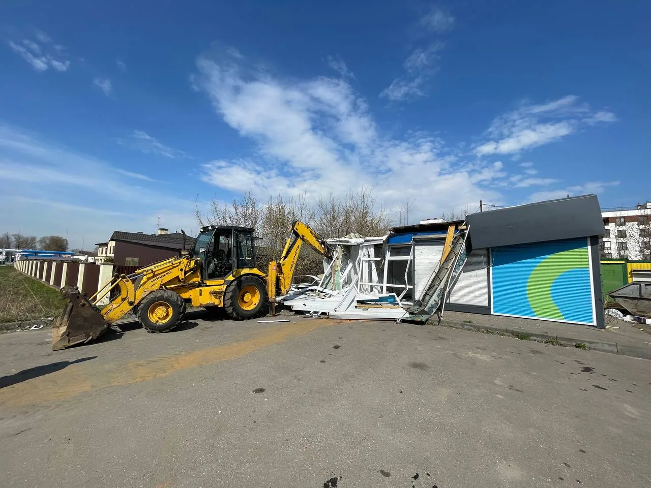 Еще шесть нестационарных торговых объектов демонтировали в Люберцах