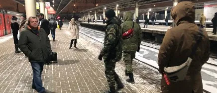 В Люберцах провели 96 бесед с жителями во время рейдов по профилактике травматизма на ж/д