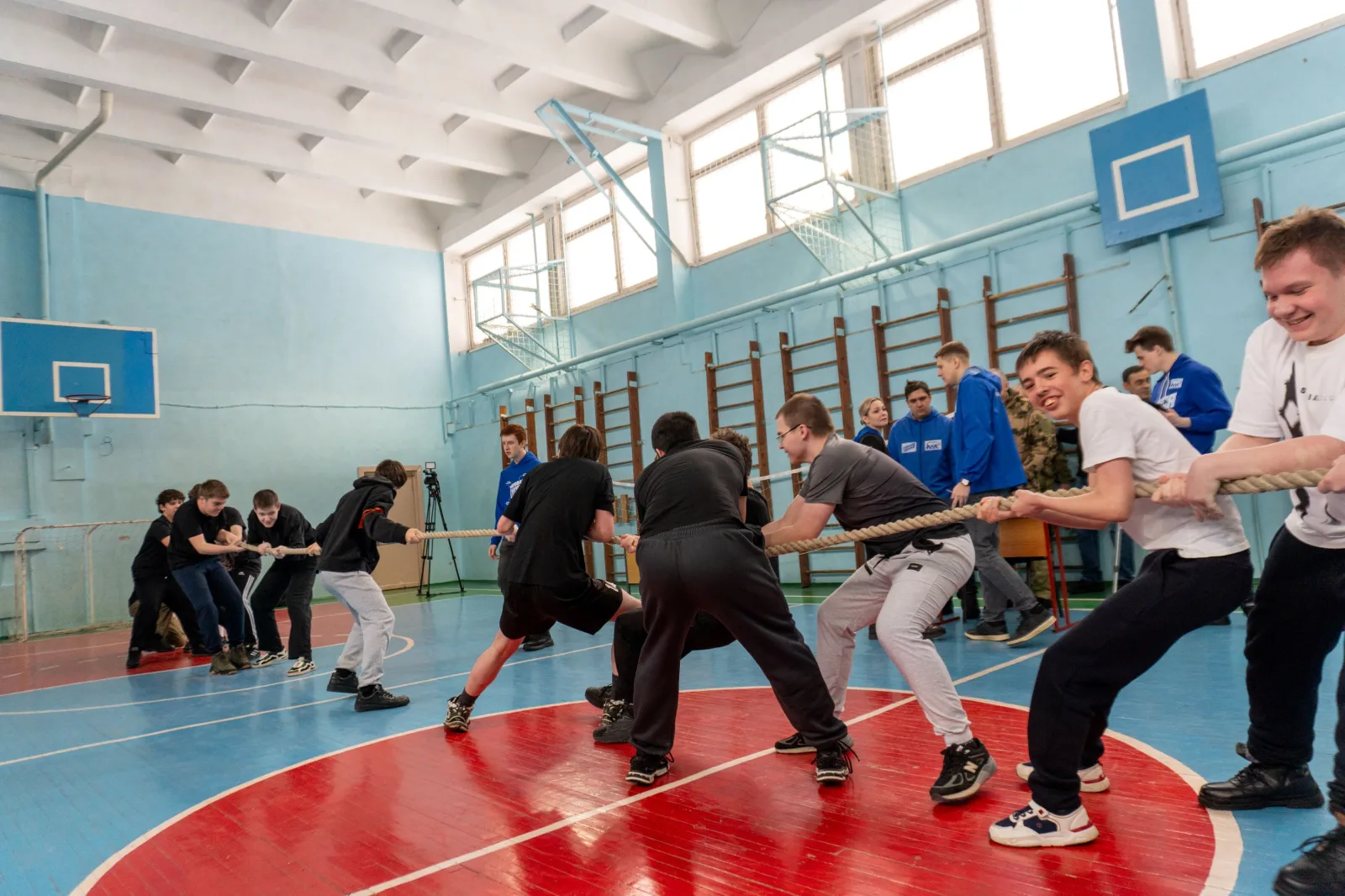 «Молодая Гвардия Единой России» в Люберцах провела седьмой турнир «Гвардейская машина» ко Дню защитника Отечества