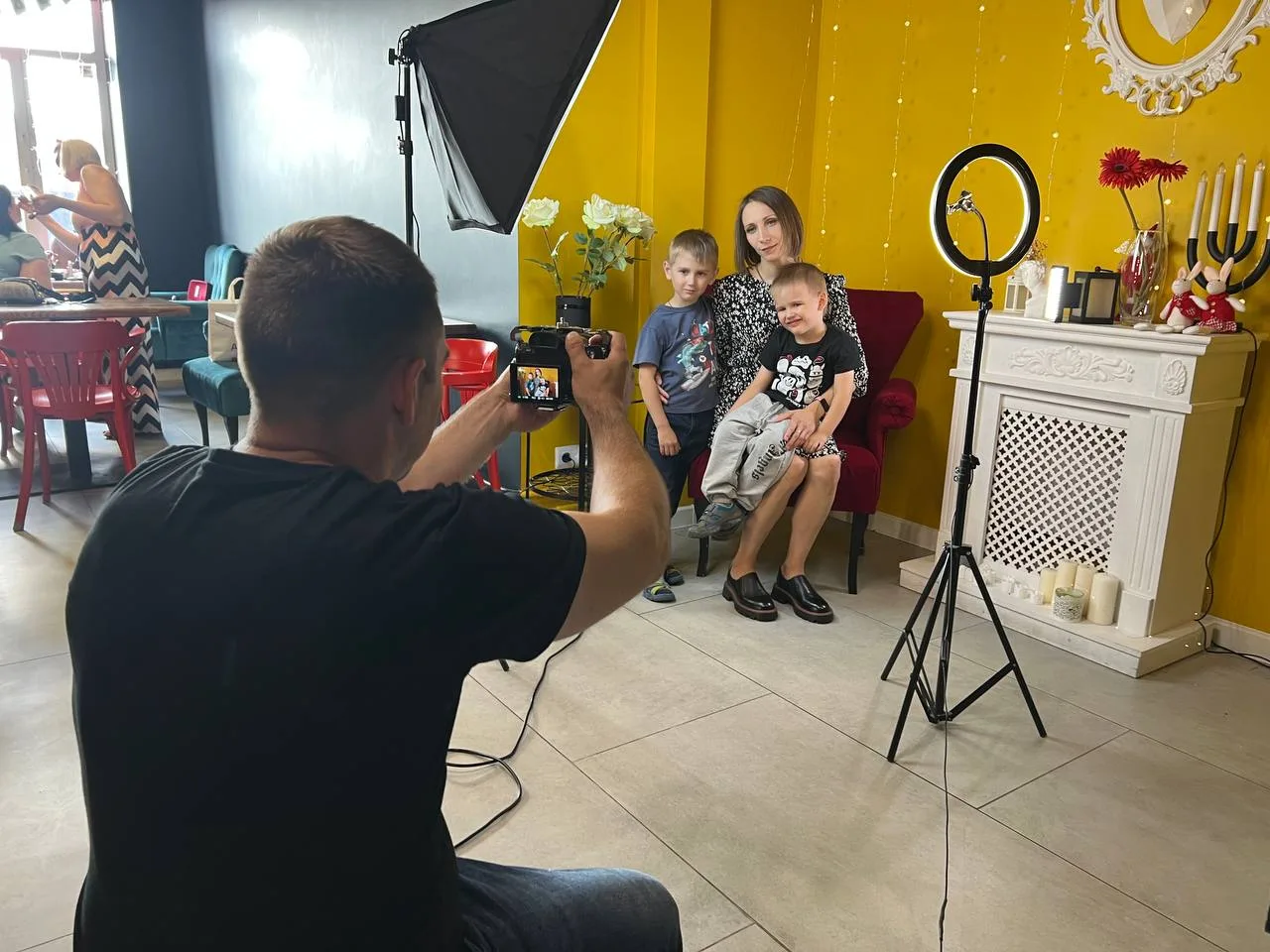 В Люберцах для семей мобилизованных организовали фотоссесию