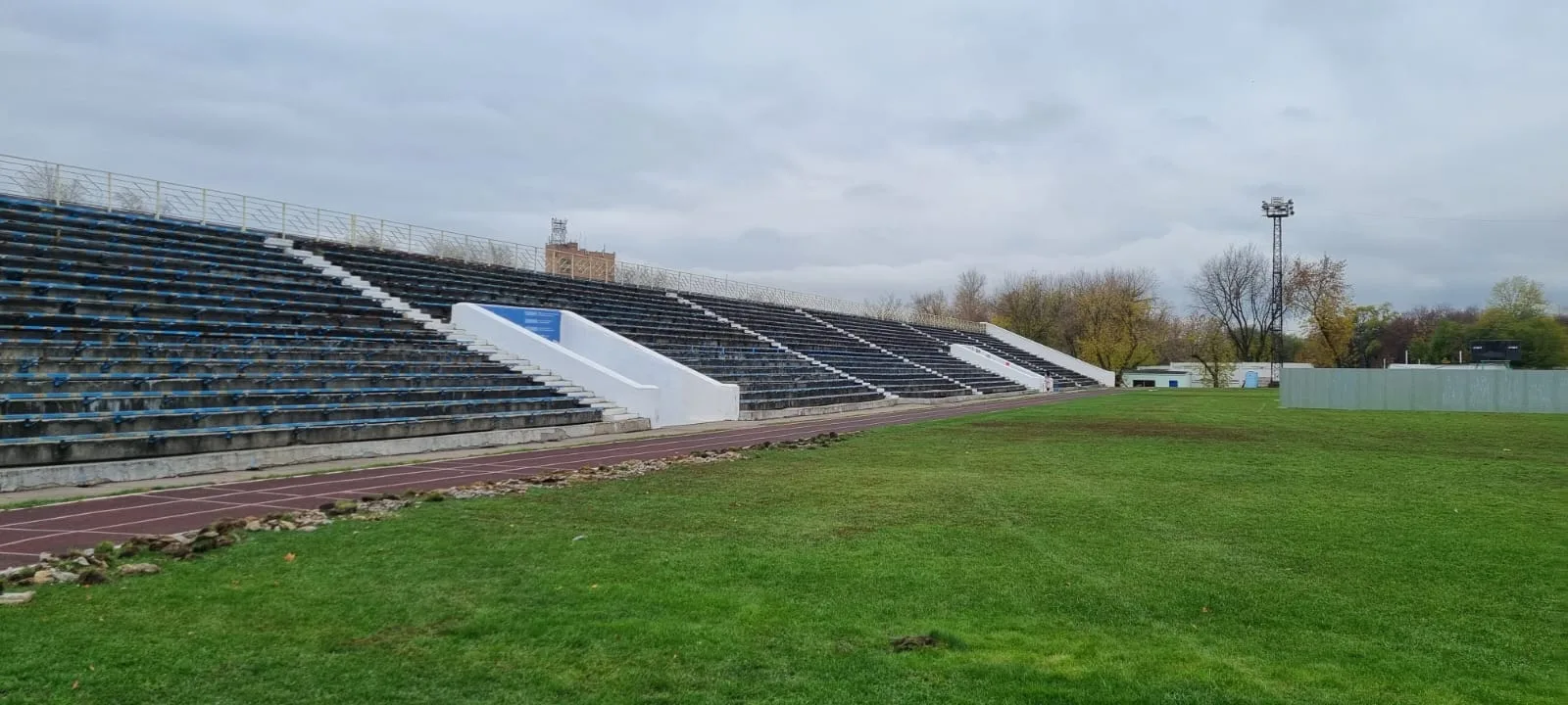 В Люберцах начали реконструкцию стадиона «Торпедо»