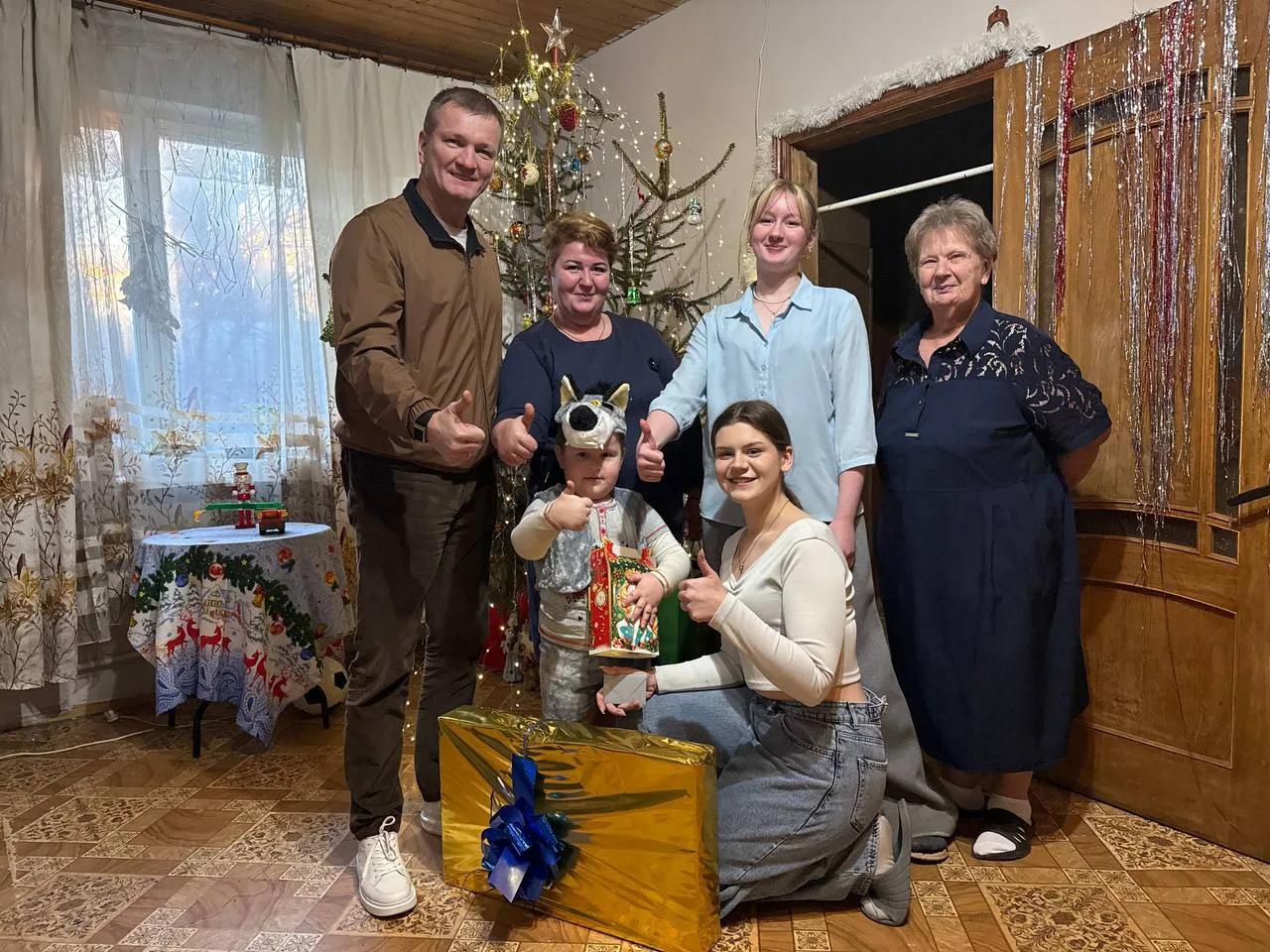 Депутаты Мособлдумы подарили новогоднее чудо детям участников СВО из Люберец