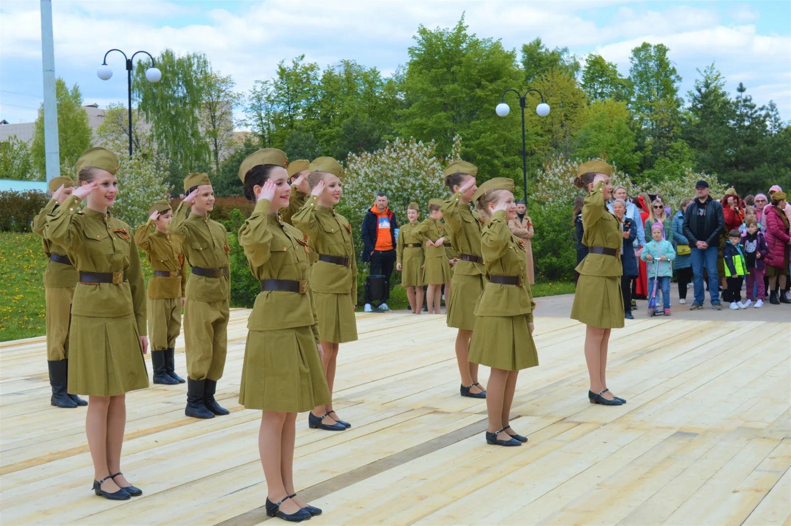 Жители Люберец отметили 78-ю годовщину Великой Победы