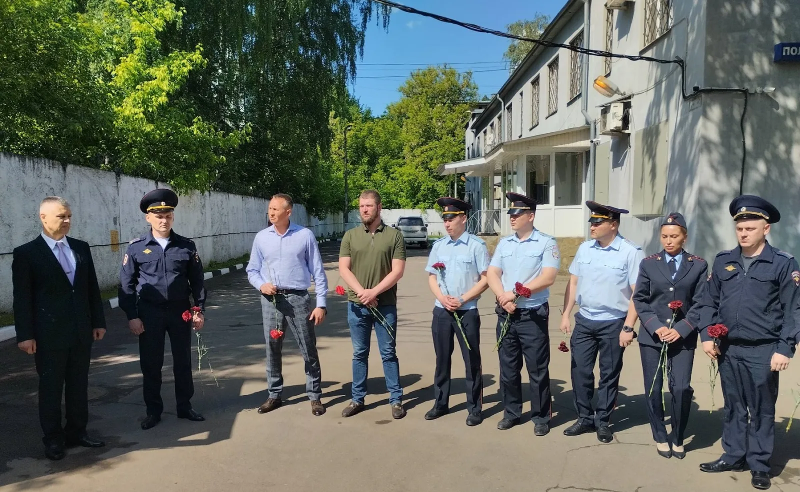 Полицейские Люберец почтили память коллег, погибших при исполнении