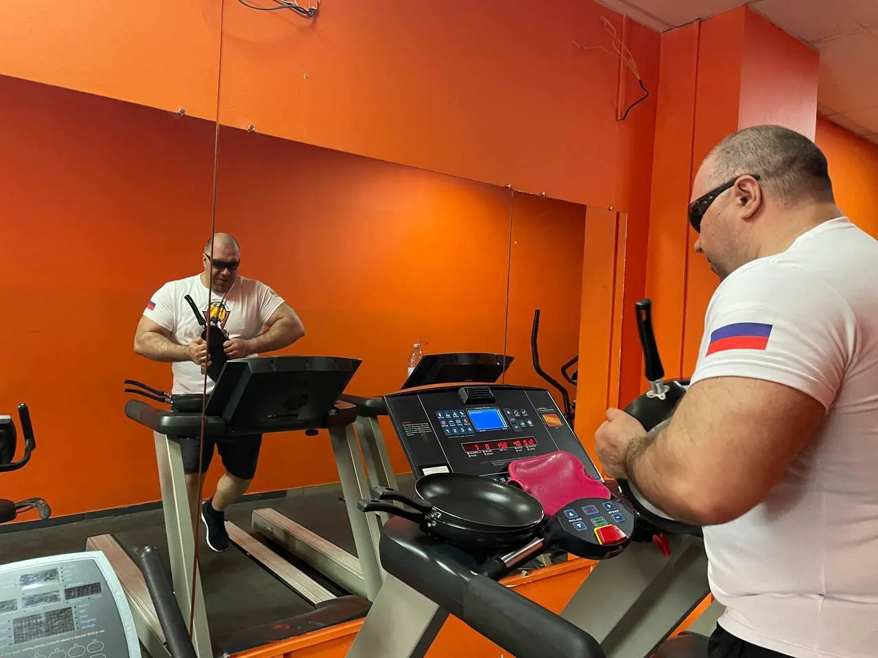 Силач из Люберец установил неофициальный рекорд России по сценическому экстриму