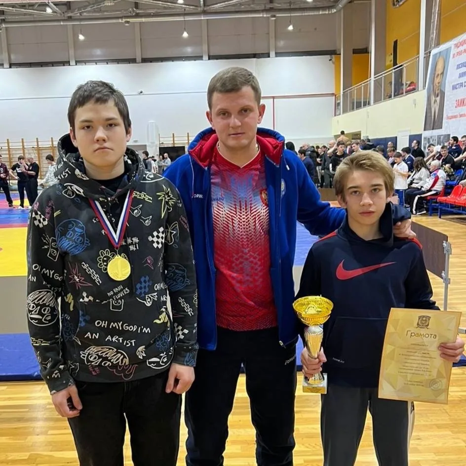 Борцы Люберец завоевали две золотые награды всероссийского турнира