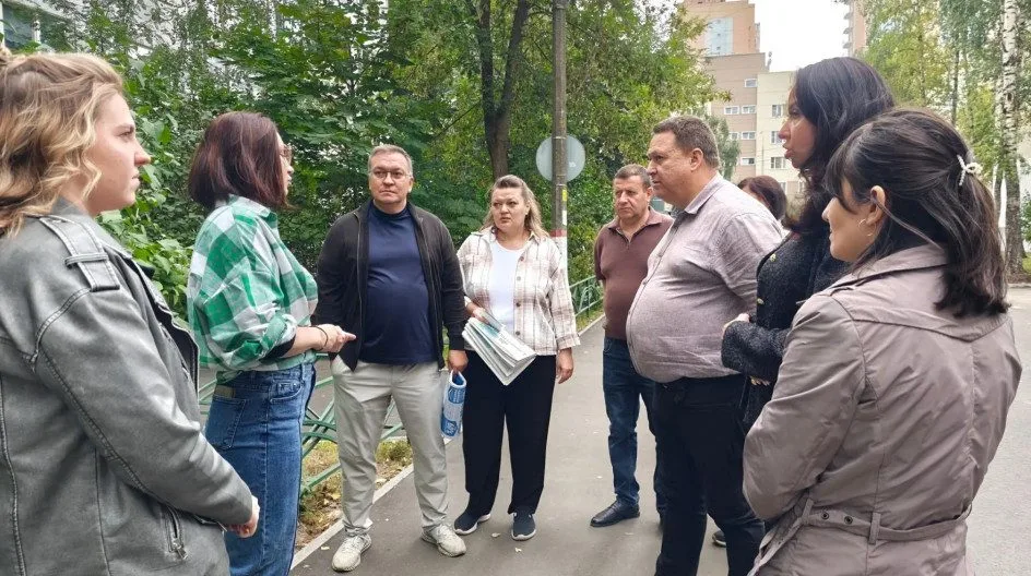 Рубен Савялов и Владимир Храмцов обсудили с педагогами ДШИ поддержку семей в рамках народной программы