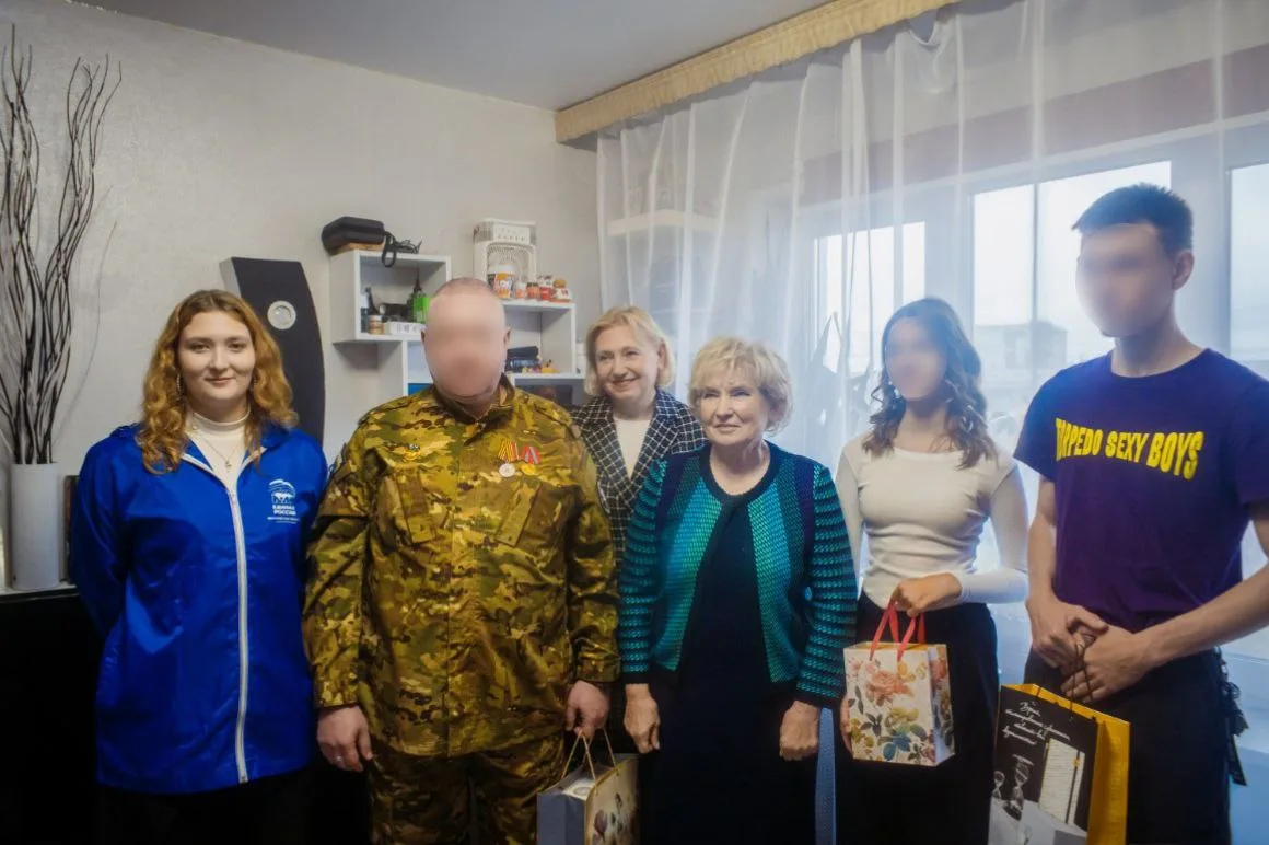 Лидия Антонова поздравила участника СВО из Люберец с Днем отца