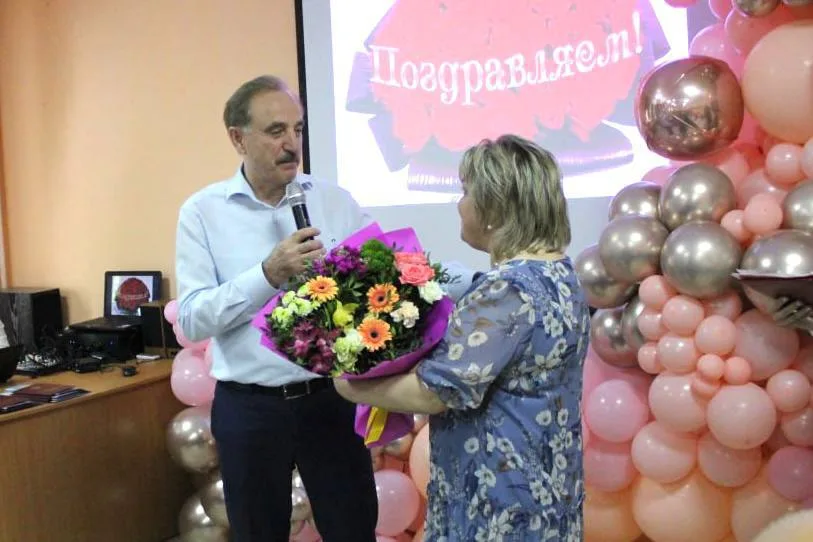 Владимир Ружицкий поздравил студентов медицинского колледжа Люберец с выпуском