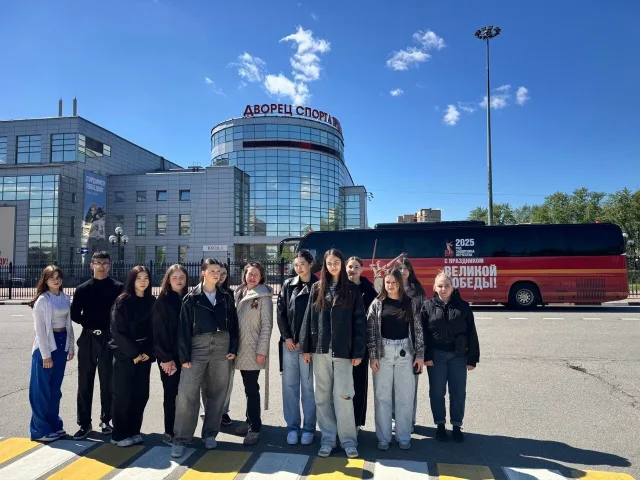 Студенты Люберецкого техникума посетили памятные места на «Автобусе Победы»